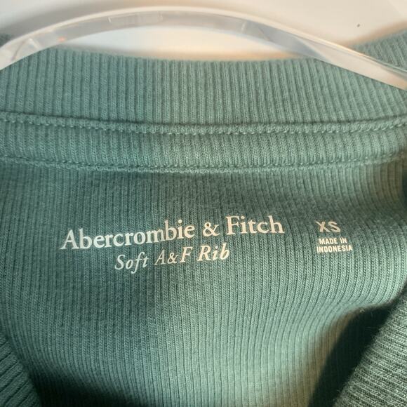 Abercrombie & Fitch Shirt Womens XS Soft A&F Rib Crop Long Sleeves Crewneck Teal - Picture 3 of 6